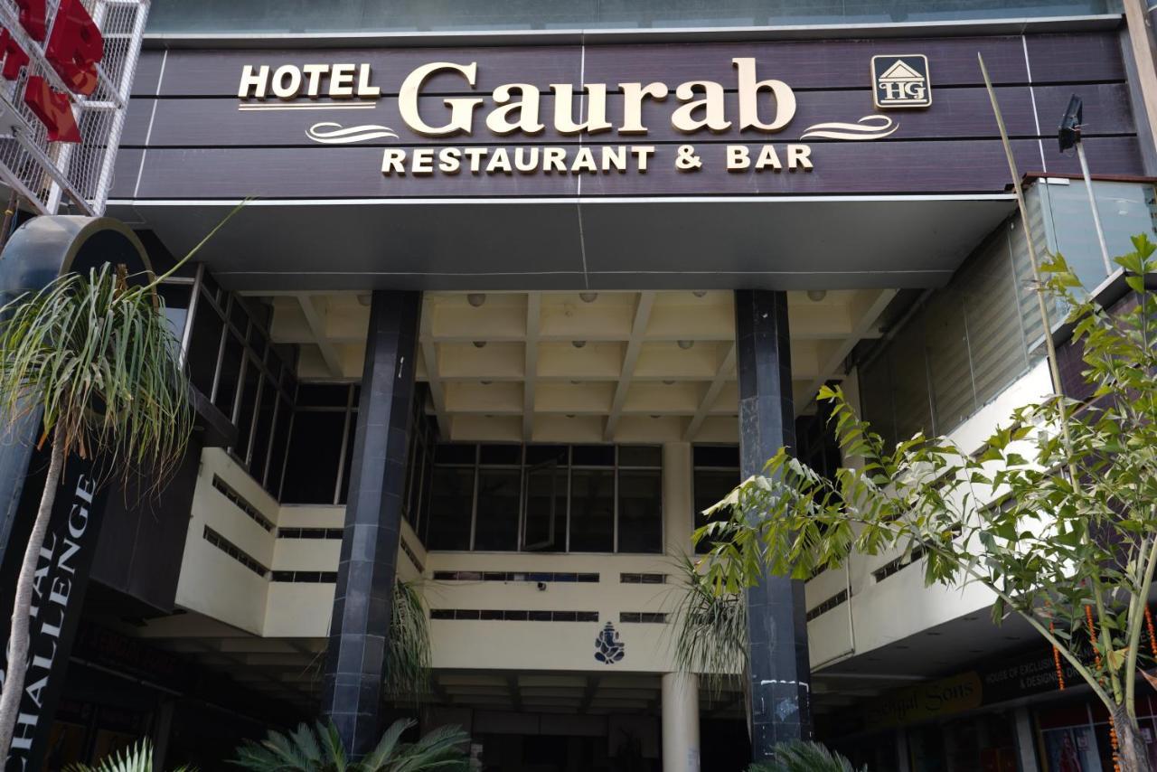 דהראדון Hotel Gaurab Near Paltan Bazaar מראה חיצוני תמונה