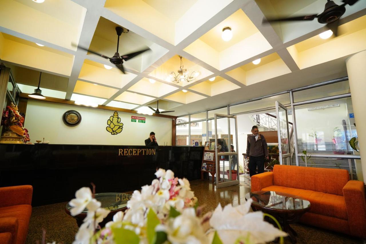דהראדון Hotel Gaurab Near Paltan Bazaar מראה חיצוני תמונה